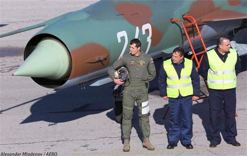 Khong quan Bulgaria vinh biet tiem kich MiG-21 huyen thoai-Hinh-5