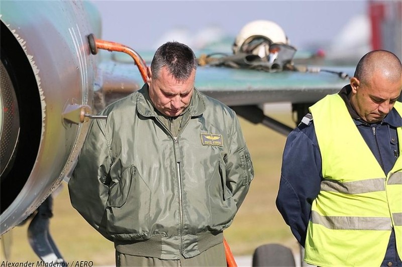 Khong quan Bulgaria vinh biet tiem kich MiG-21 huyen thoai-Hinh-7