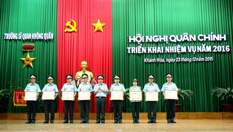 Truong Si quan Khong quan se duoc nang cap thanh dai hoc