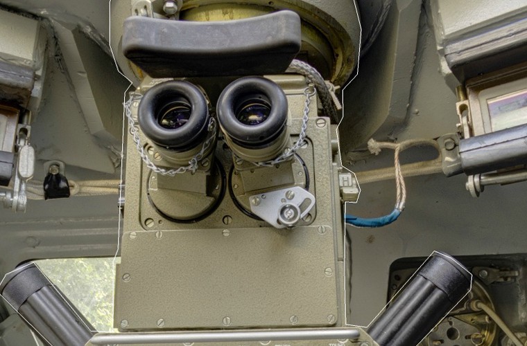 Ben trong xe boc thep cho quan BTR-82A Nga co gi?-Hinh-10