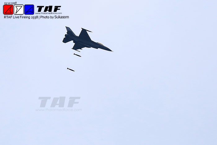 Theo doi tiem kich F-16 Thai Lan nem bom hoanh trang-Hinh-3
