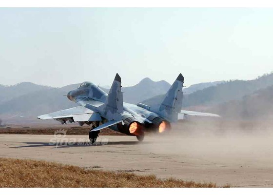 Man nhan chien dau co MiG-29, Su-25 Trieu Tien tap tran-Hinh-8