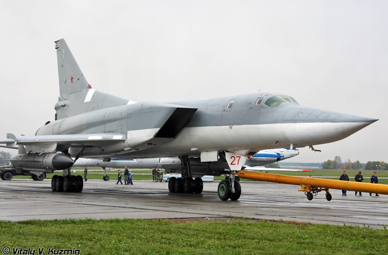 Chi tiet quai di trong buong lai sieu oanh tac co Tu-22M3 cua Nga