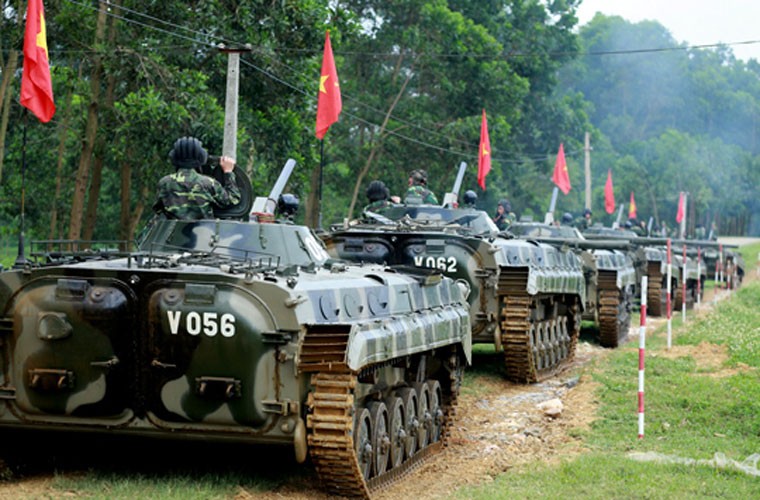 Soi module thap phao “khung” vua van voi xe BMP-1/2 Viet Nam-Hinh-2