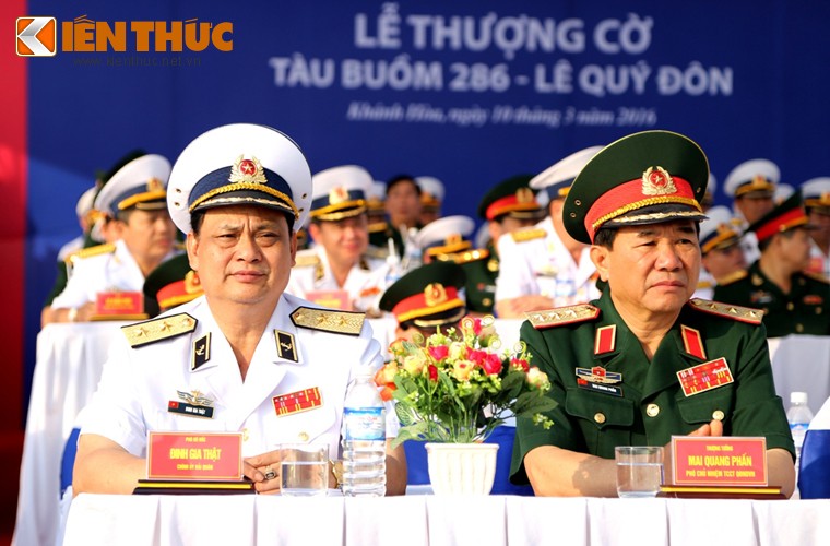 Thuong co tau buom hien dai nhat Hai quan Viet Nam-Hinh-2