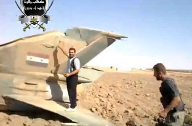 Dieu chua biet ve tiem kich MiG-21 Syria bi ban roi