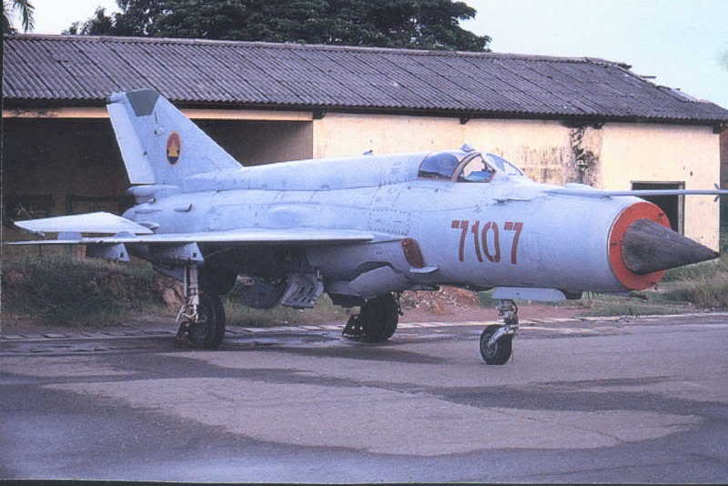 Xot xa so phan tiem kich MiG-21 o Campuchia-Hinh-4