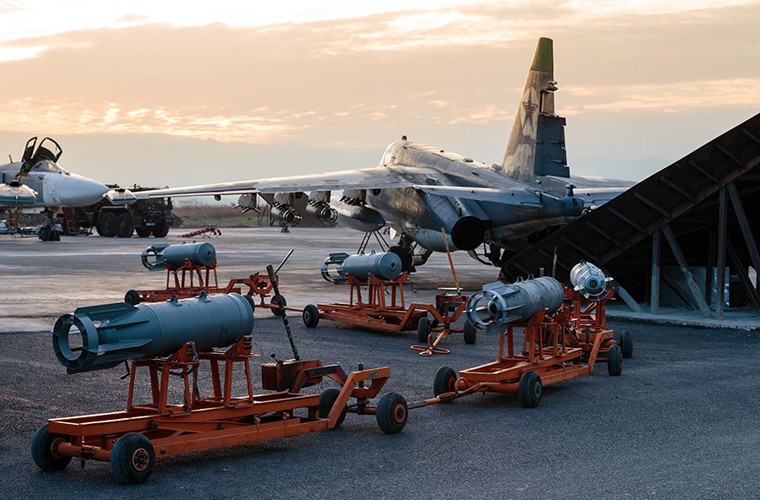 Kinh hoang so bom may bay Su-25 dung o Syria-Hinh-11