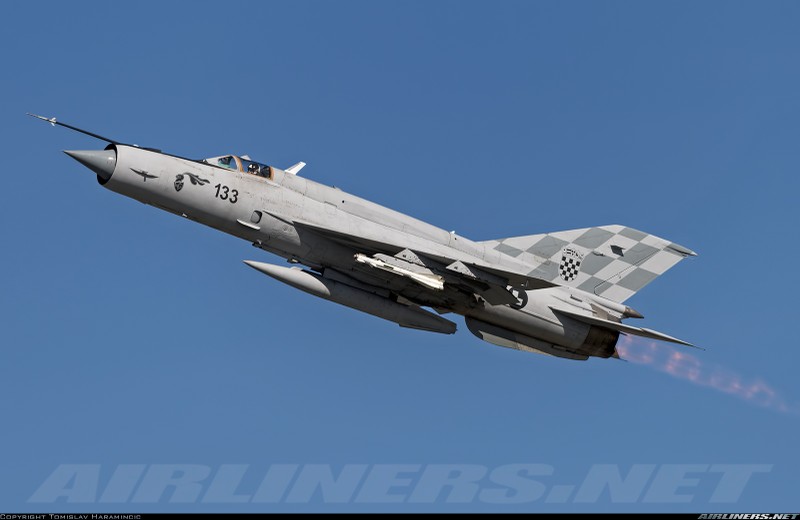 Tin soc: Ukraine bi nghi ngo ban MiG-21 rom cho Croatia-Hinh-6