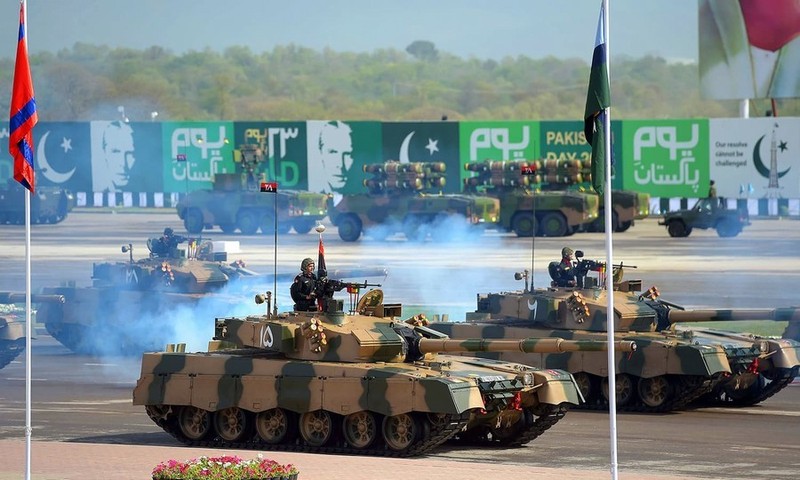 Muc kich Quan doi Pakistan duyet binh hoanh trang-Hinh-6
