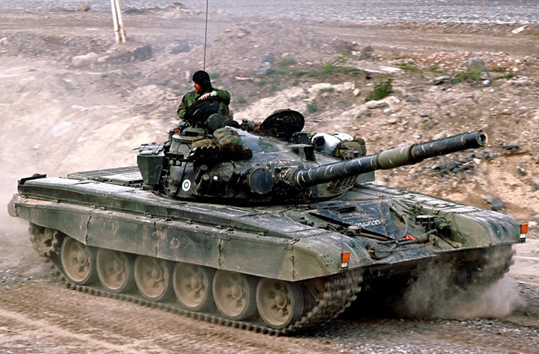 Soi noi that xe tang T-72 Viet Nam tung muon mua