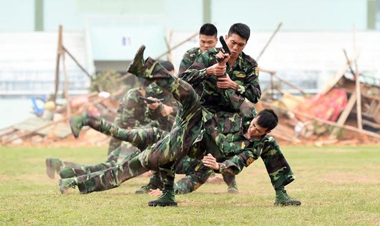 Tuong Thuong Van Toan khen ngoi vo thuat cua bo doi Bien phong Lang Son-Hinh-7