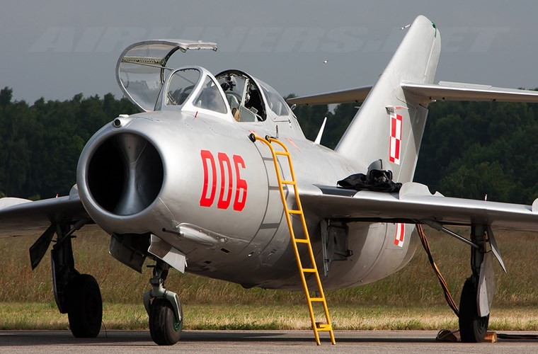Anh cuc doc tiem kich MiG-15UTI o Viet Nam-Hinh-4