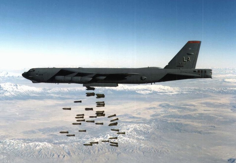 “Phao dai bay” B-52 co hieu qua trong cuoc chien chong IS?-Hinh-2