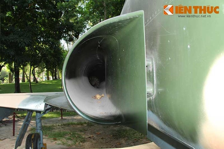 Tiem kich F-5E: Chien loi pham bat ngo nhat sau 1975-Hinh-5