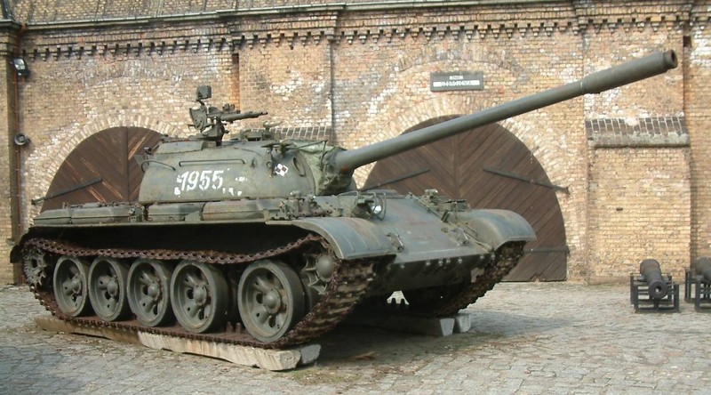 Cach phan biet xe tang T-54 va T-55 cua Viet Nam-Hinh-2