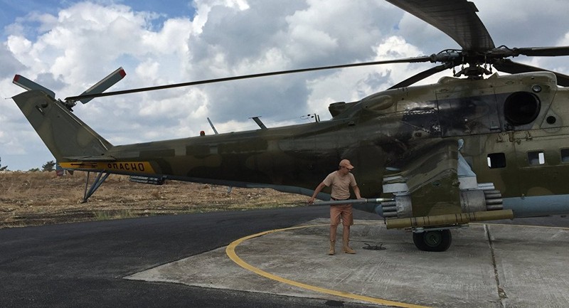 Man nhan canh “xe tang bay” Mi-24 san khung bo o Syria-Hinh-8