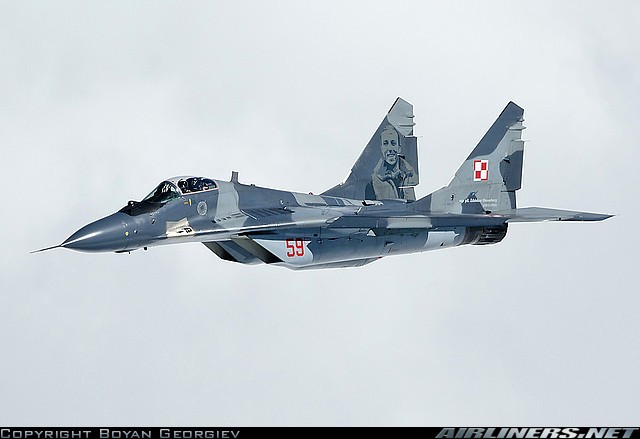 Bo tay: Dan Ukraine buon lau…phu tung tiem kich MiG-29-Hinh-10