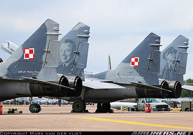 Bo tay: Dan Ukraine buon lau…phu tung tiem kich MiG-29-Hinh-2