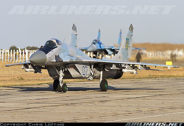 Bo tay: Dan Ukraine buon lau…phu tung tiem kich MiG-29