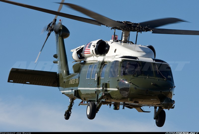 Soi ki truc thang Marine One ho tong Obama tham VN-Hinh-12