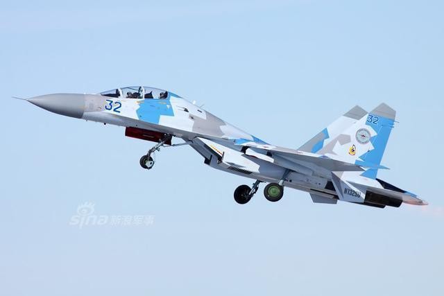 Giat minh Ukraine ban Su-27 cho My giup doi pho Nga-Hinh-15