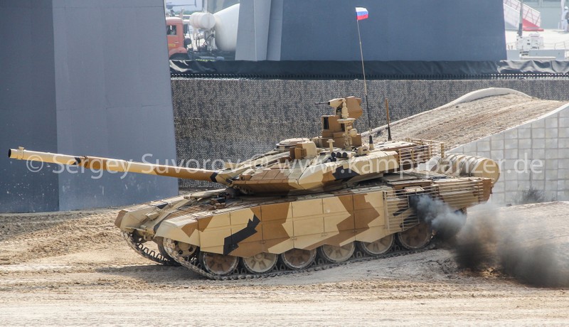 Mua tang T-90MS thay vi T-90A: Viet Nam lua chon dung dan-Hinh-2