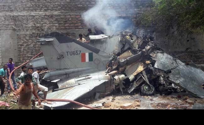 Hien truong tham khoc MiG-27 An Do tong sap nha dan