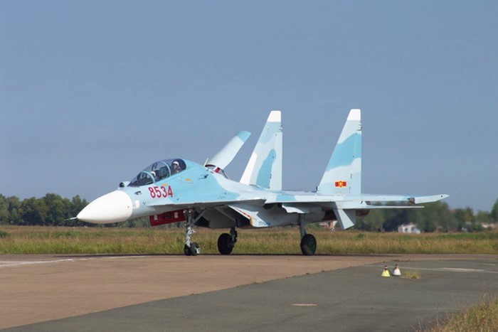 Kha nang khong chien dang cap cua tiem kich Su-30-Hinh-9