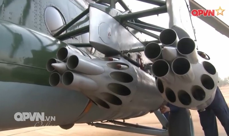Anh oai hung Su-30MK2 ban rocket, nem bom tren bien-Hinh-4