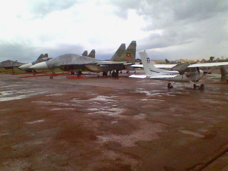 Anh hiem may bay Su-30MK2 hoat dong o Uganda-Hinh-6