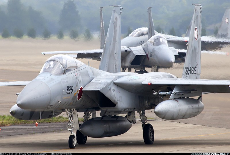 Soi tiem kich Nhat Ban bi Trung Quoc to “ngam ban” Su-30-Hinh-3