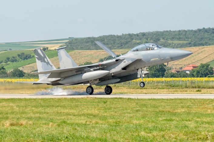 Anh: Tiem kich MiG-21 “song kiem hop bich” cung F-15C My-Hinh-3