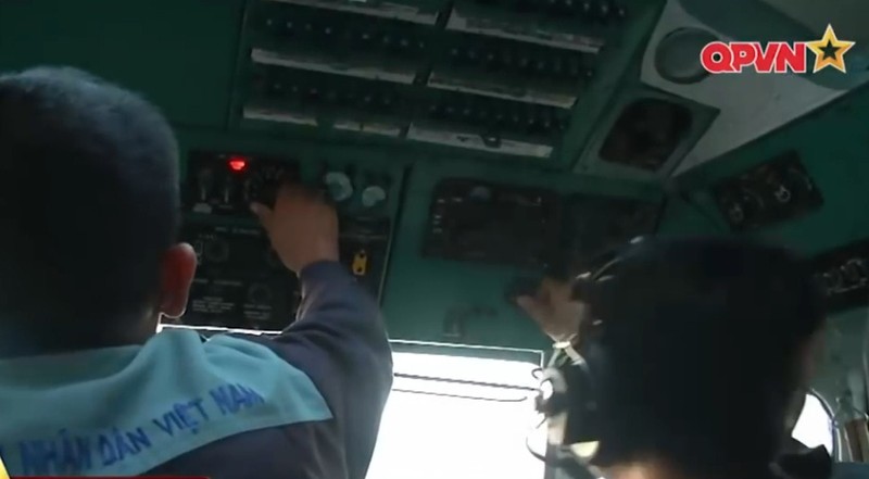 Anh huan luyen bay truc thang Mi-8/17 cua KQ Viet Nam-Hinh-6