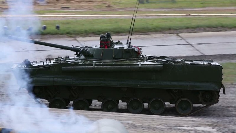 Clip thuyet minh suc manh xe chien dau bo binh BMP-3 Nga