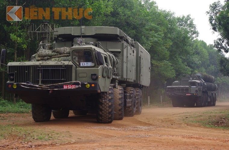 Bo doi VN hoc tieng Nga de lam chu ten lua S-300PMU1