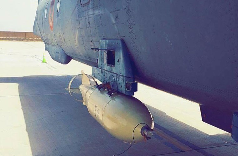 Ngac nhien: Iraq cai tien van tai co An-32B mang bom danh IS-Hinh-7