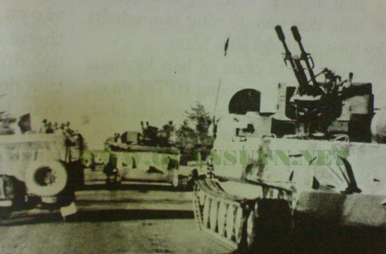 Tham lam: Trung Quoc sao chep xe boc thep BTR-50 co lo-Hinh-3