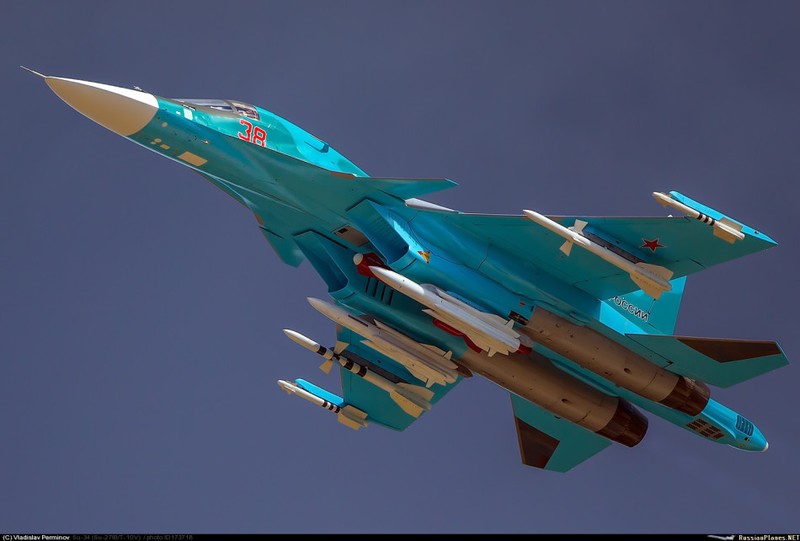 Lo vai tro moi cua tiem kich bom Su-34 toi tan