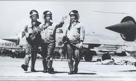 Bat ngo phien ban MiG-21 dau tien cua KQND Viet Nam-Hinh-10