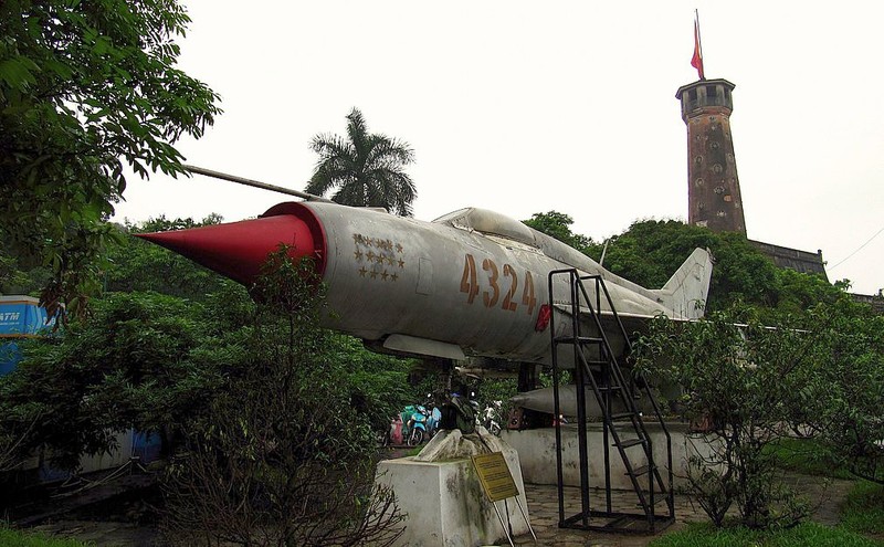 Bat ngo phien ban MiG-21 dau tien cua KQND Viet Nam-Hinh-5