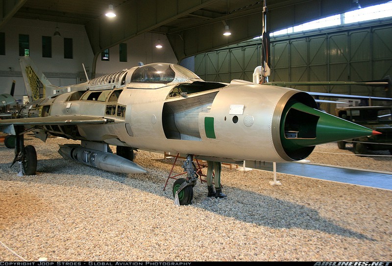 Bat ngo phien ban MiG-21 dau tien cua KQND Viet Nam-Hinh-7