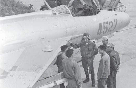 Bat ngo phien ban MiG-21 dau tien cua KQND Viet Nam