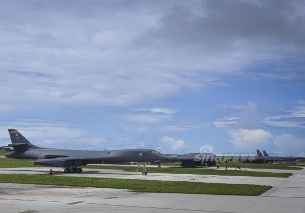 Kinh ngac: “Phao dai bay” B-52, B-1B, B-2 dang cung o Guam-Hinh-7