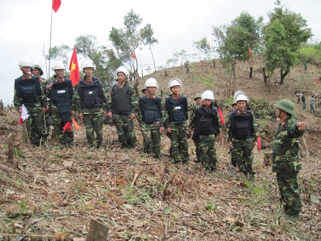 Tuong tan binh chung ma Hoang Xuan Vinh tung phuc vu-Hinh-4