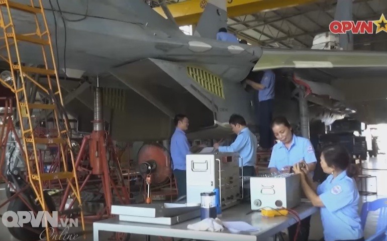 Tiem kich Su-27 Viet Nam dai tu dat chat luong cao-Hinh-8