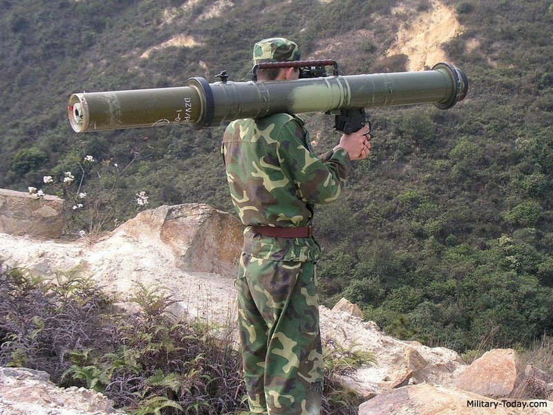 That kinh: Sung chong tang PF-98 Trung Quoc manh hon RPG-29 Nga-Hinh-5