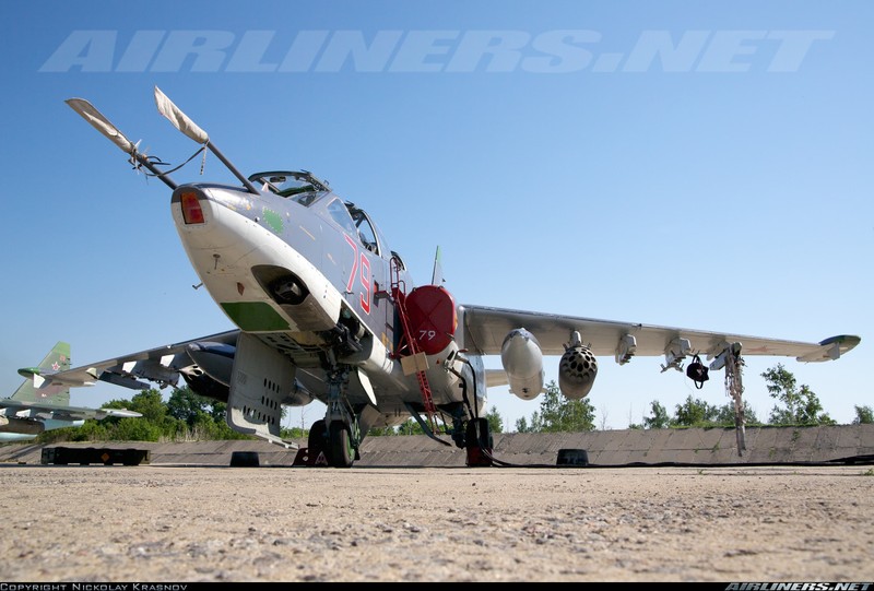 Bao My ca ngoi het loi cuong kich Su-25 Nga-Hinh-12