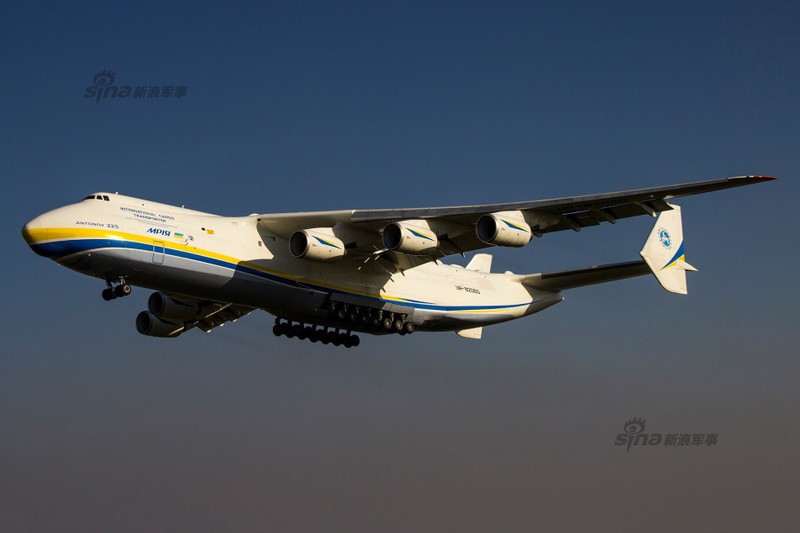 Can canh sieu van tai co An-225 thu 2 tren the gioi-Hinh-11