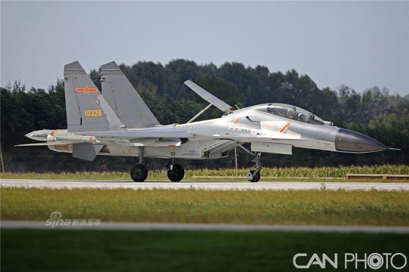 Sam soi mau tiem kich Trung Quoc “nhai” Su-30MK2-Hinh-9